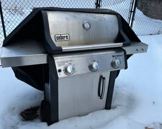 Weber Spirit Grill w/ Propane Tank
