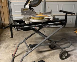 Dewalt 10" Compound Miter Saw DW713 w/ Porter Cable Table Stand