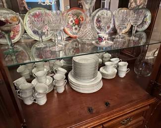 china and collectible dishes