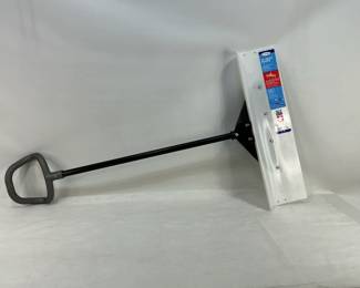 Suncast 30" Snow Pusher