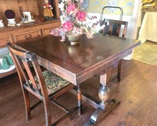 Antique Expandable Dining Table and Chairs