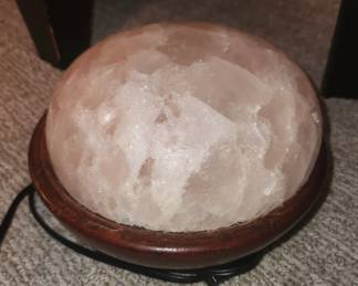 Salt lamp