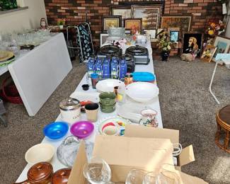 Assorted kitchen stuff