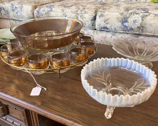 Outstanding punchbowl set