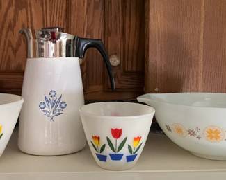 Fire King Tulip Bowls in prestine condition; Pyrex; Coring ware corn flower coffee pot w/ inserts-like new 