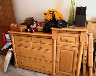 Broyhill Light Oak Dresser with Cabinet