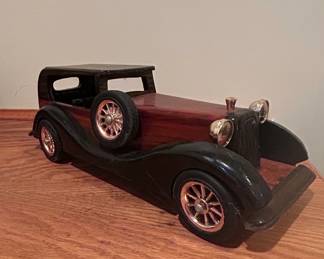 Heritage Mint Ltd. Road Classics Wooden Car