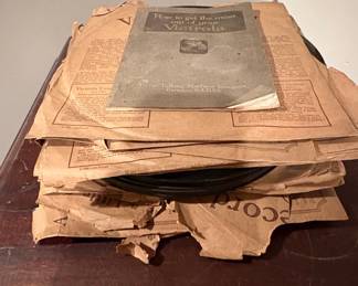 Victor Victrola VV Phonograph second image