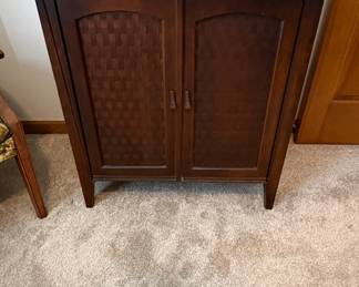 Singer Touch Sew Deluxe ZigZag Model Sewing Machine with Cabinet