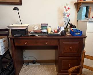 Winners Only Cape Cod BGN Flattop Writing Desk