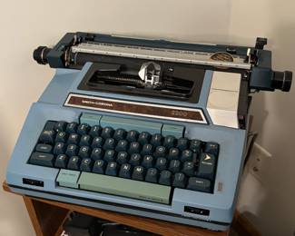 Smith-Corona 2200 Typewriter