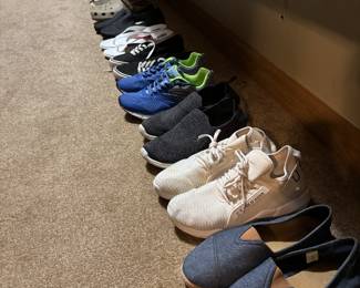 Ladies shoes Size 8 (mostly)