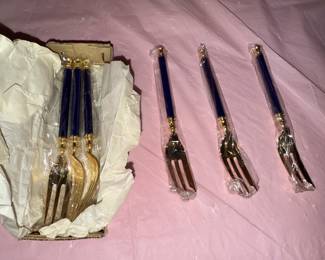 6 Forks $10.00