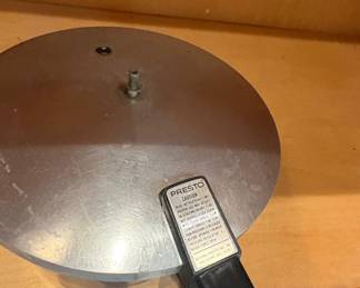 Vintage Presto A Quart Aluminum Pressure Cooker second image