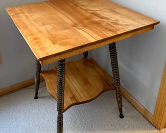Corner Table