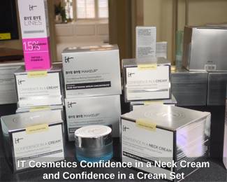 IT Cosmetics Confidence in a Neck Cream and Confidence in a Cream Set