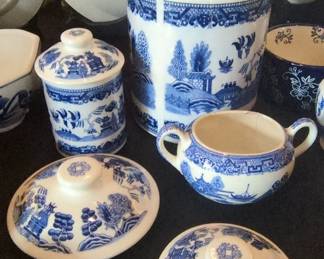 Blue Willow Pattern Ceramic Tableware Set Johnson Brothers, England