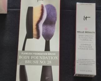IT Cosmetics Heavenly Luxe Body Foundation Brush No. Hello Results BabySmooth Glycolic Peel  Caring Oil
