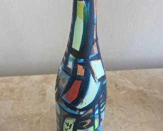 FvE SIGNATURE ON BOTTLE