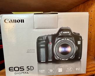 EOS 5D camera