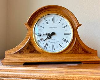 Howard Miller Mantle Wood Clock