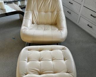 Percival Lafer leather earth lounge chair