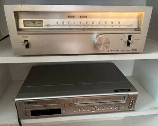 204 Vintage Electronics