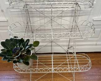 204 Vintage Metal 3Tier Plantstand