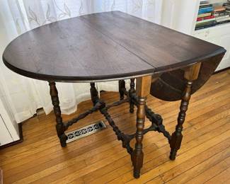 204 Mahogany Drop Leaf Gate Leg Table 