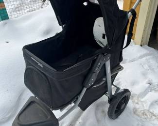 204 Paws Pals 3 Wheel Foldable Pet Stroller