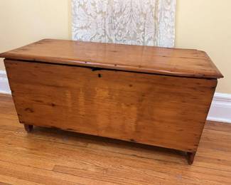 204 Rustic Pine Blanket Chest