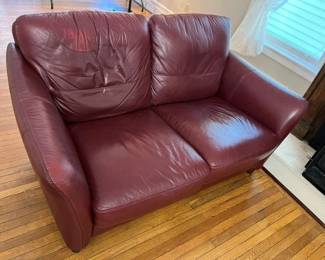 204 Modern Leather Settee