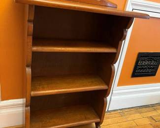 204 Vintage Petite Bookshelf