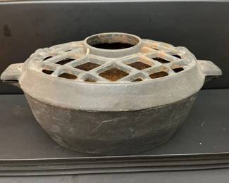 204 John Wright 3Qt. Cast Iron Wood Stove Steamer