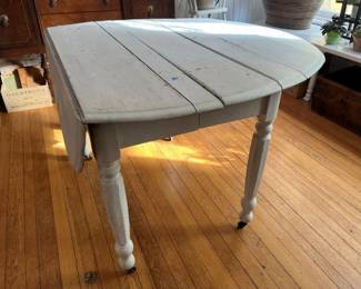 204 Mahogany Drop Leaf Dining Table