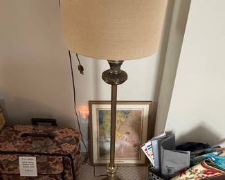 Vintage Brass Fluted Column Floor Lamp with Neutral Shade