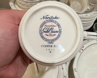 Noritake Gala Cuisine Copper Bud Dinnerware Set