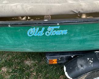 Old Town Discovery 119 Canoe