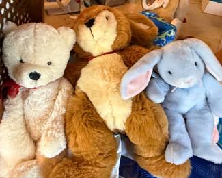 Pillow Pets SpongeBob SquarePants Plush Pillow and Other Stuffed Animals