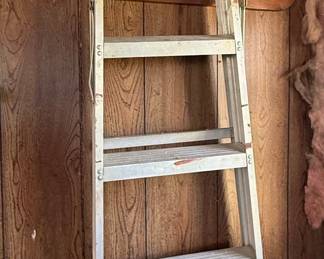 Aluminum Step Ladder