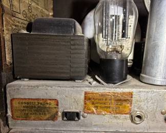 Westinghouse H-104 Cathedral Radio