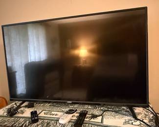 VIZIO M55-C2 55-Inch 4K UHD Full Array LED Smart HDTV