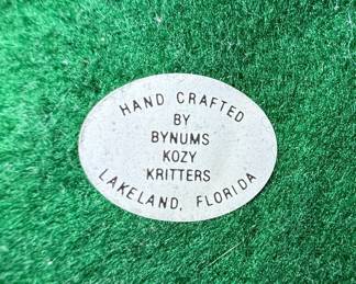 Bynums Kozy Kritters Hand-Crafted Cat Figurine