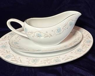 English Garden Fine China Dinnerware Set