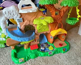 Fisher-Price Little People Zoo Talkers Animal Sounds Zoo and Other Toys