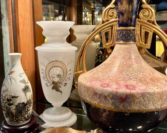 Antique and Vintage Collectible Pottery, Ceramics, Fenton Glass and More 