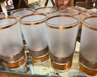 Set of 8 MCM Frosted Gold Trimmed Drink Tumblers/Glasses