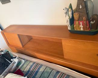 Heywood Wakefield queen bed 