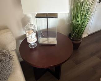 End table and lamp