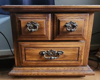 Vintage Oak Veneer Nightstand with Ornate Pulls
